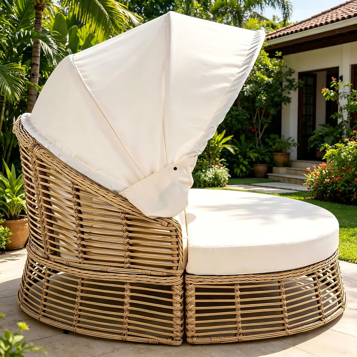 Round Wicker Lounger with Canopy