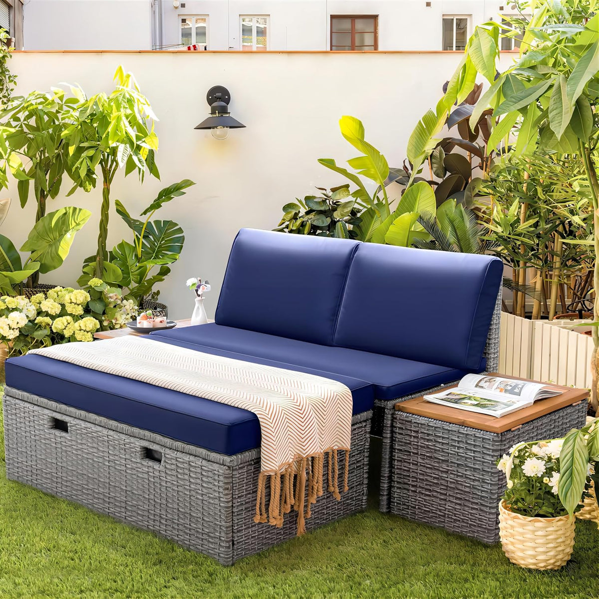 Wicker Lounge Daybed with Side Tables